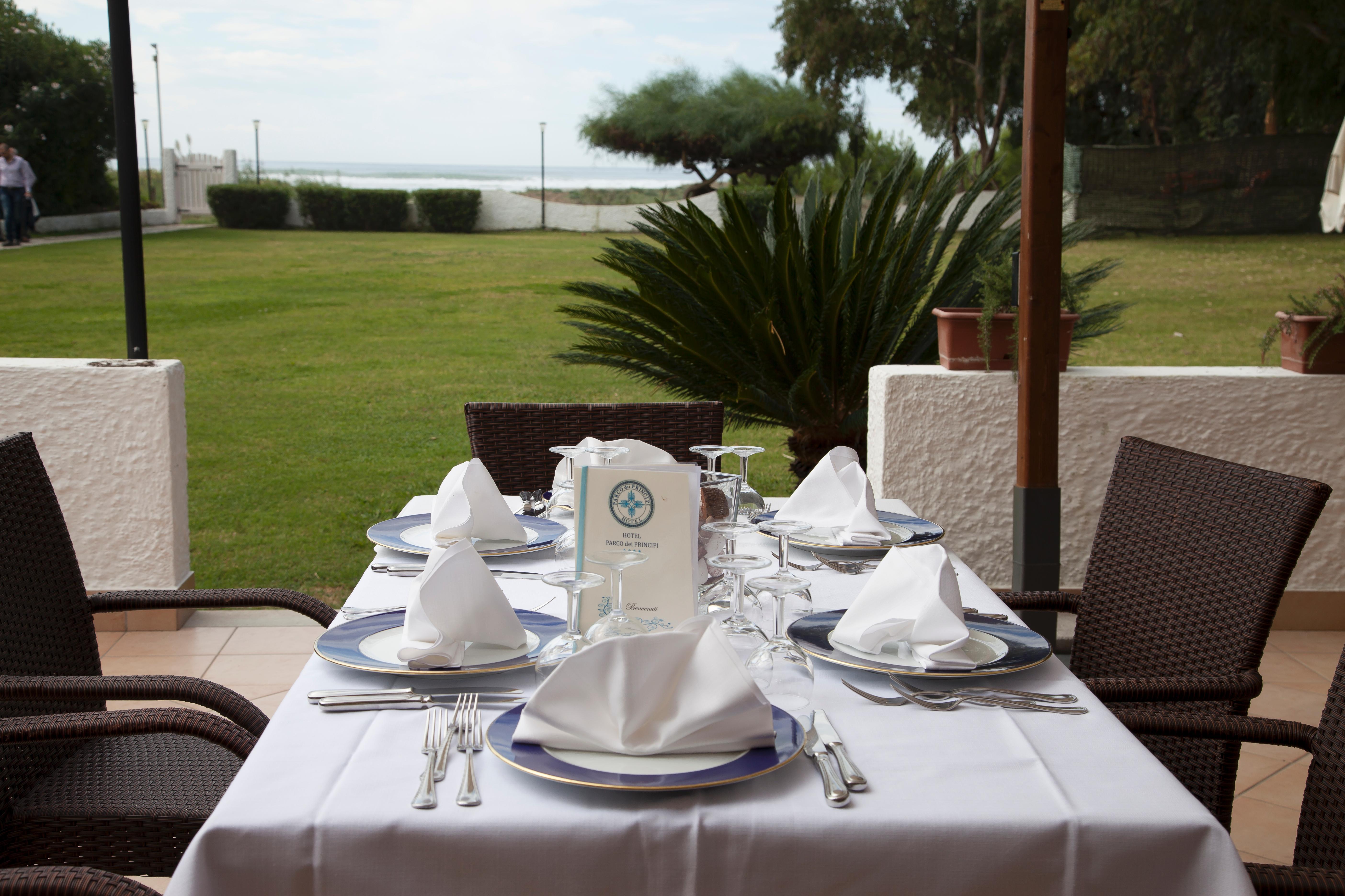 Parco Dei Principi Hotel Paestum Luaran gambar