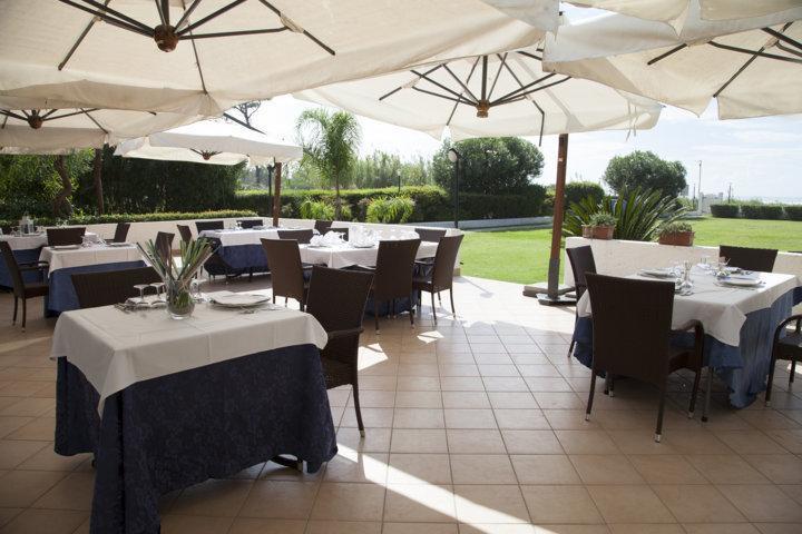 Parco Dei Principi Hotel Paestum Luaran gambar