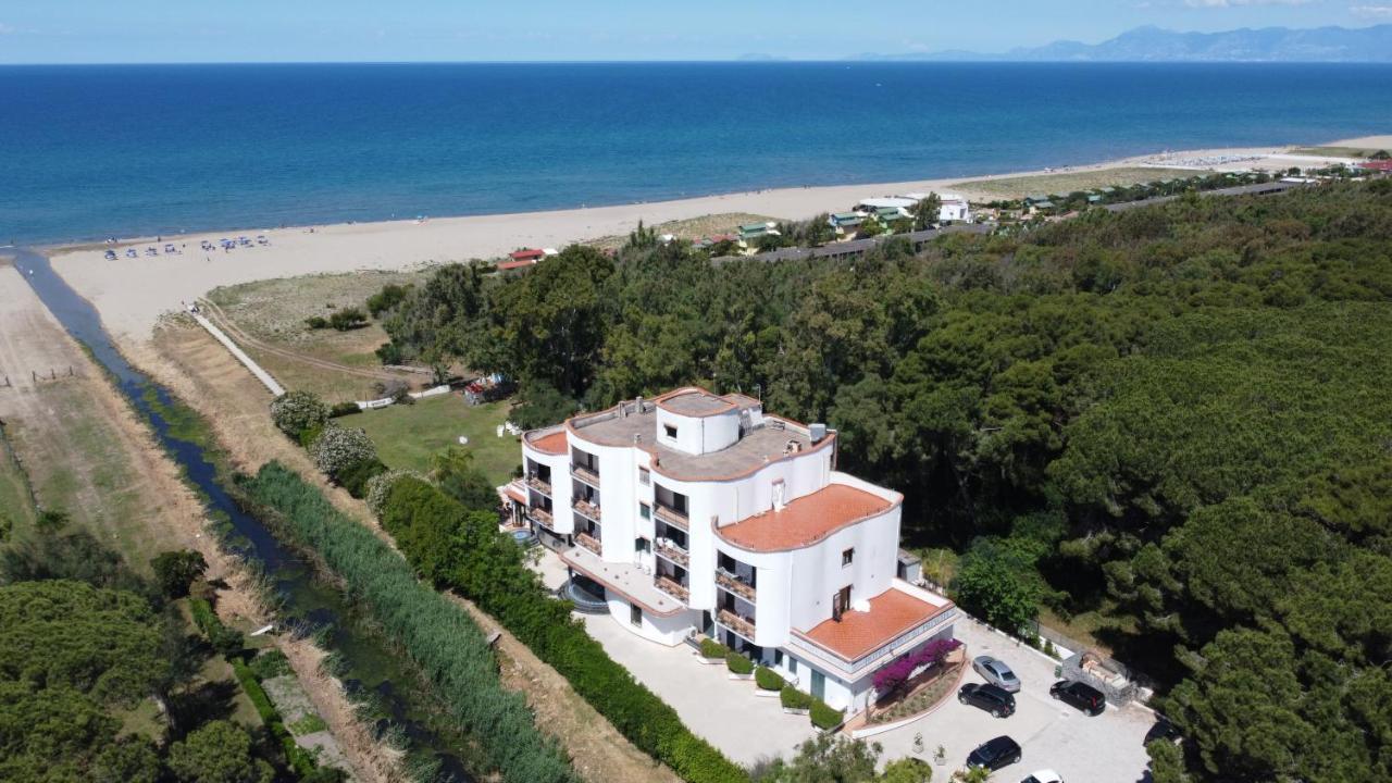 Parco Dei Principi Hotel Paestum Luaran gambar